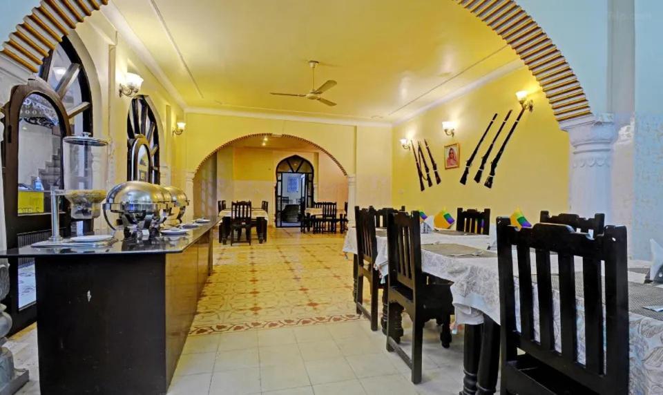 Hotel Utsav Niwas Jaipur Eksteriør bilde